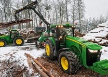 Insight Group acquires Deere & Co Russian leasing arm