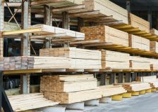 US lumber prices fall toward multi-year lows on low housing market