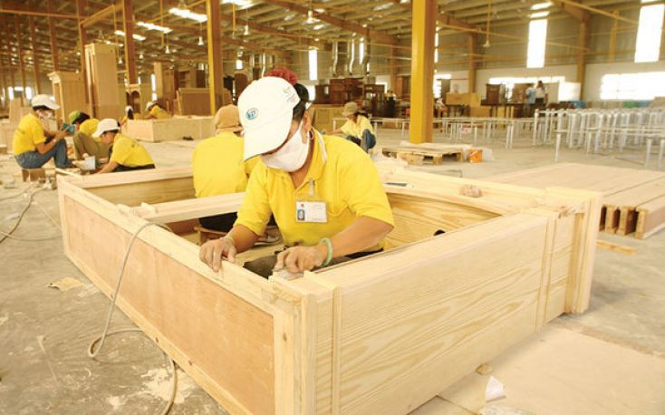 Vietnamese timber exporters face sharp decline in overseas orders